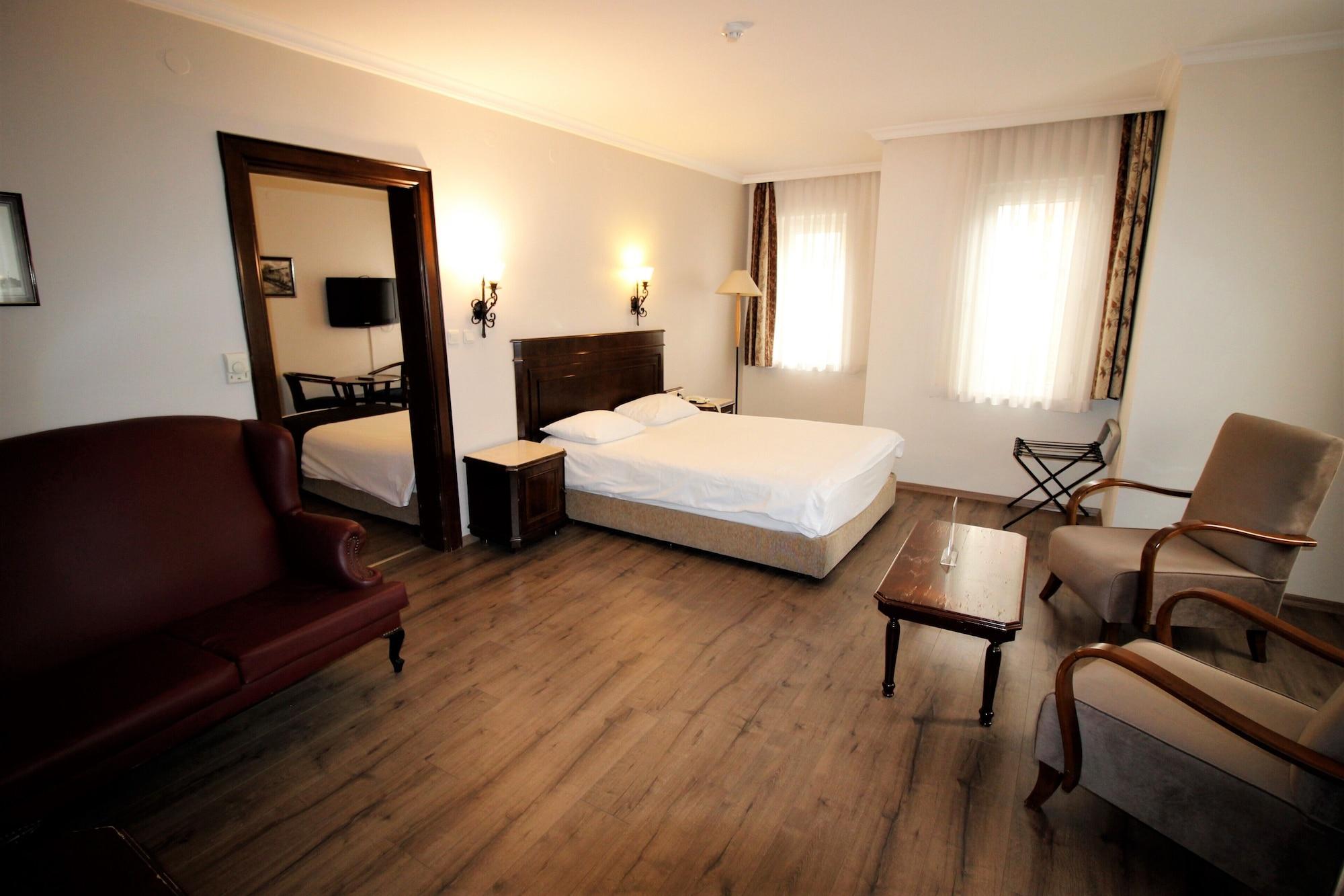 Montania Town Hotel Mudanya Buitenkant foto
