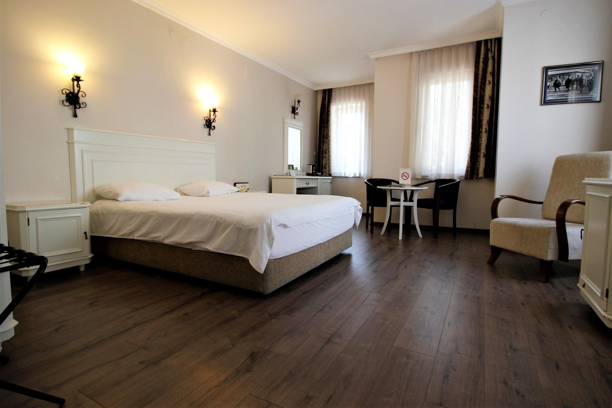 Montania Town Hotel Mudanya Buitenkant foto