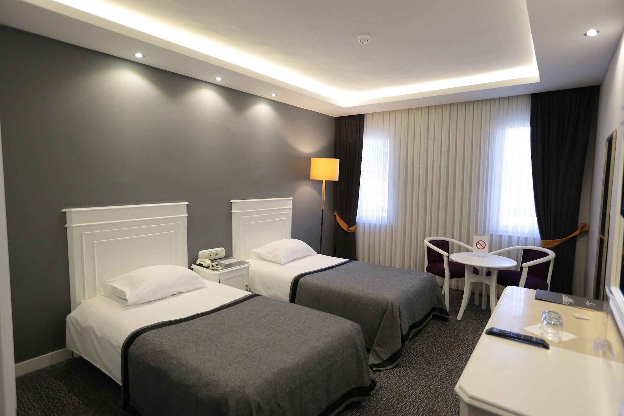 Montania Town Hotel Mudanya Buitenkant foto