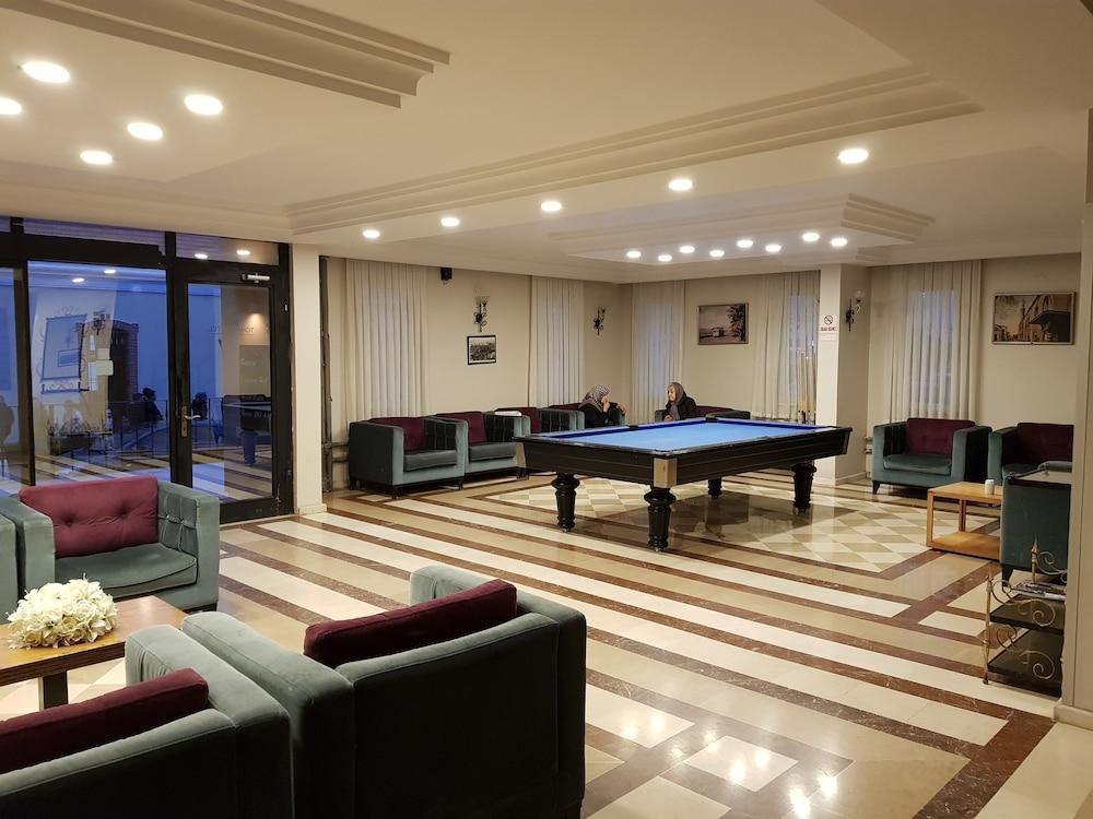 Montania Town Hotel Mudanya Buitenkant foto