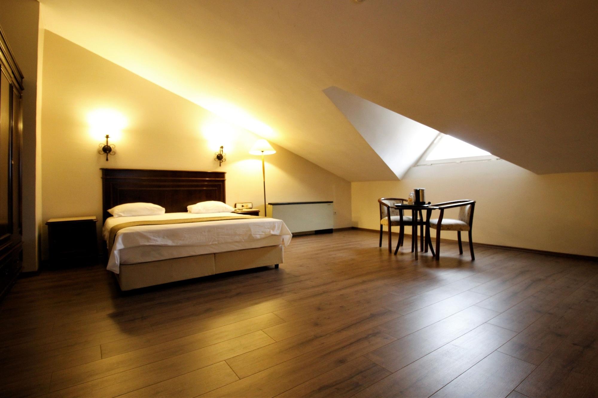 Montania Town Hotel Mudanya Buitenkant foto