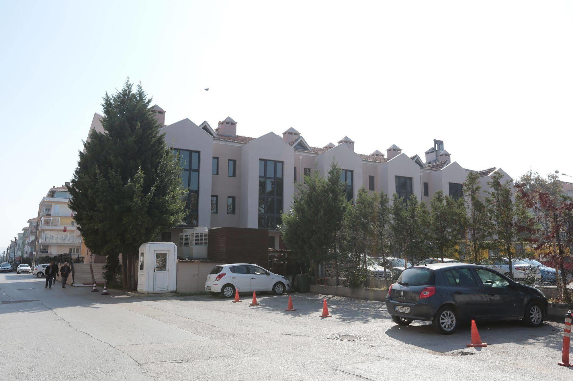 Montania Town Hotel Mudanya Buitenkant foto