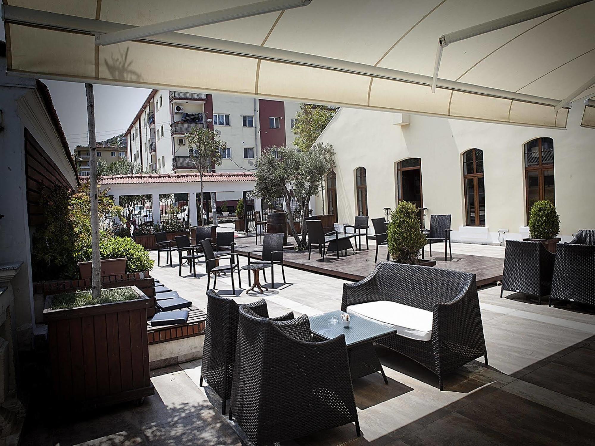 Montania Town Hotel Mudanya Buitenkant foto