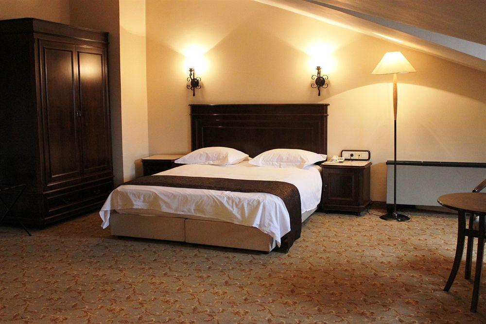 Montania Town Hotel Mudanya Buitenkant foto